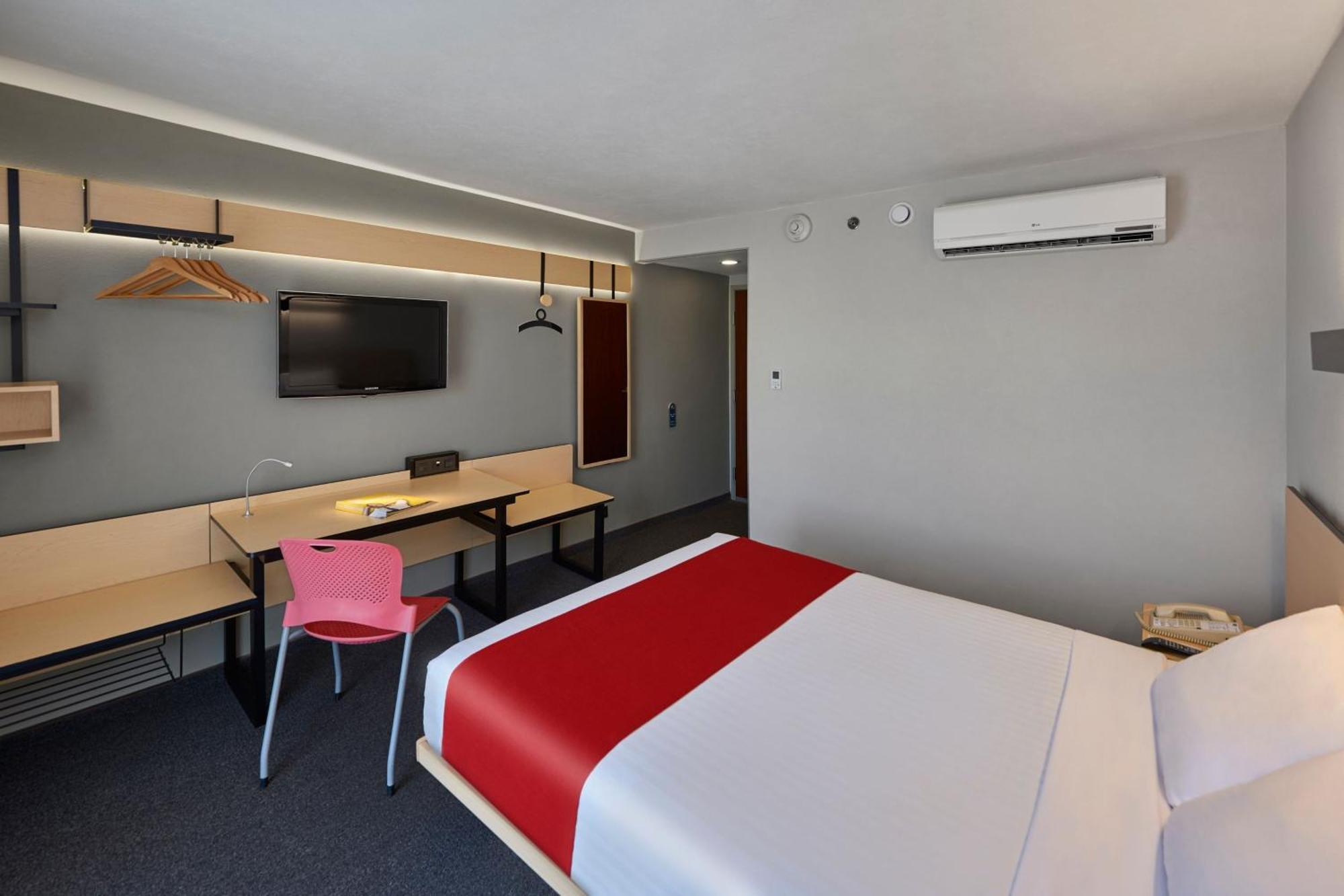 City Express By Marriott Дуранго Екстериор снимка